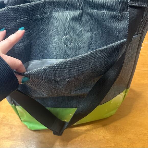 RareForm Cora Tote Insulated Recycled Vinyl Boat Bag Pockets Reusable Durable - Picture 8 of 11